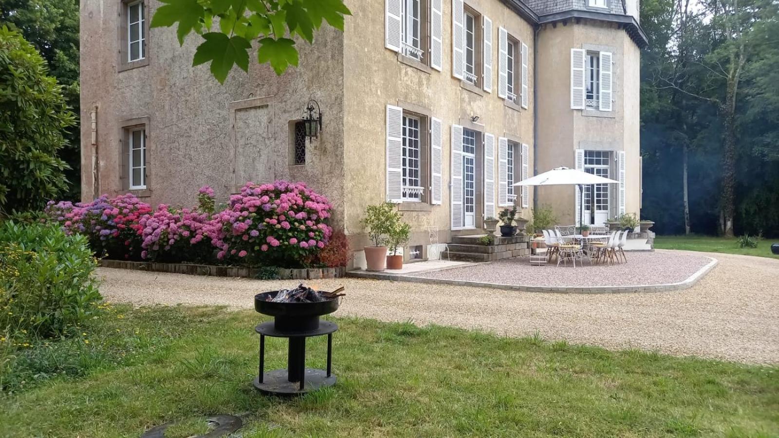 La Lande Hotel Pleyber-Christ Екстериор снимка